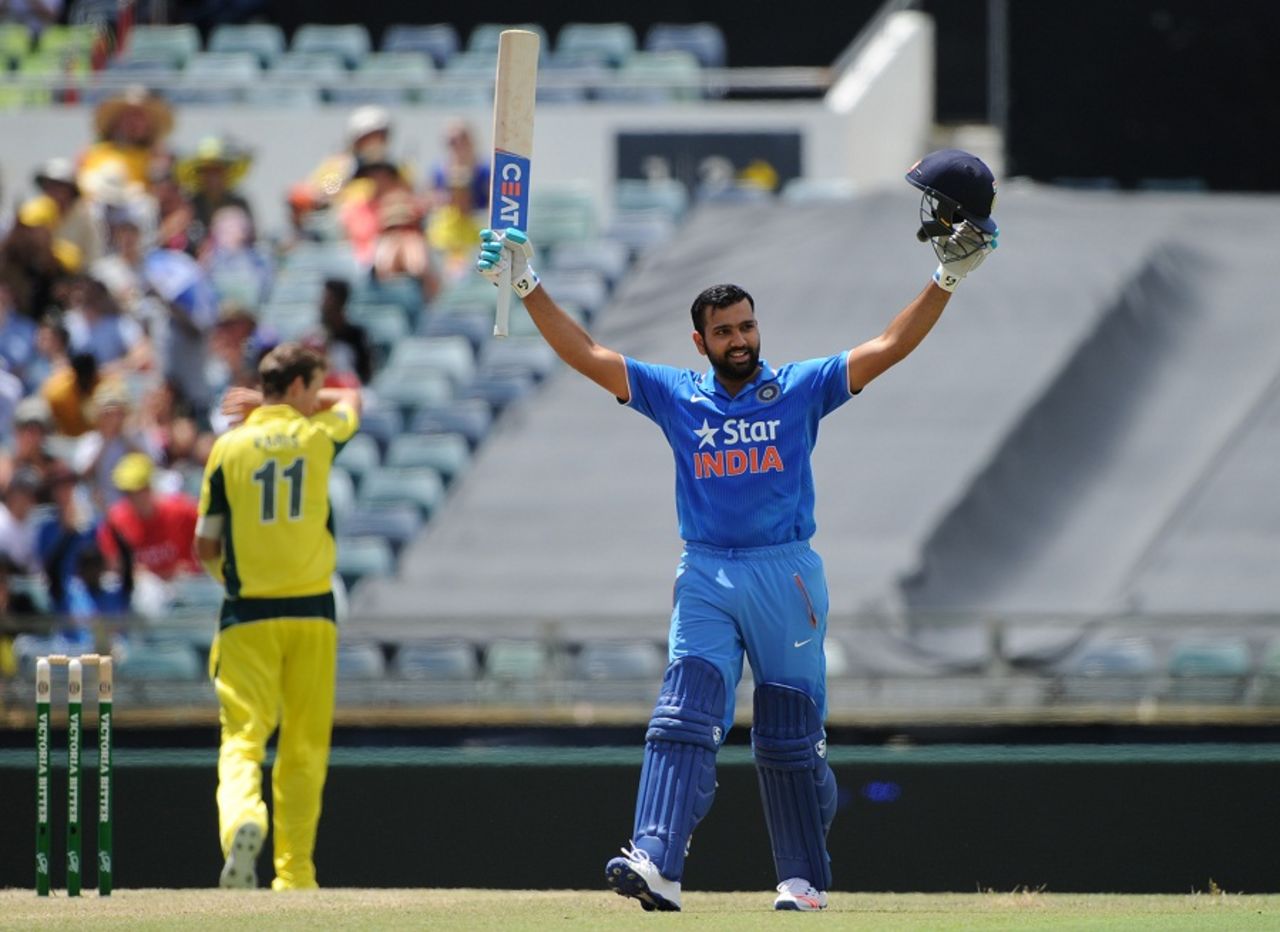 Rohit Sharma reached his century in 122 balls, Australia v India, 1st ODI, Perth. | KreedOn